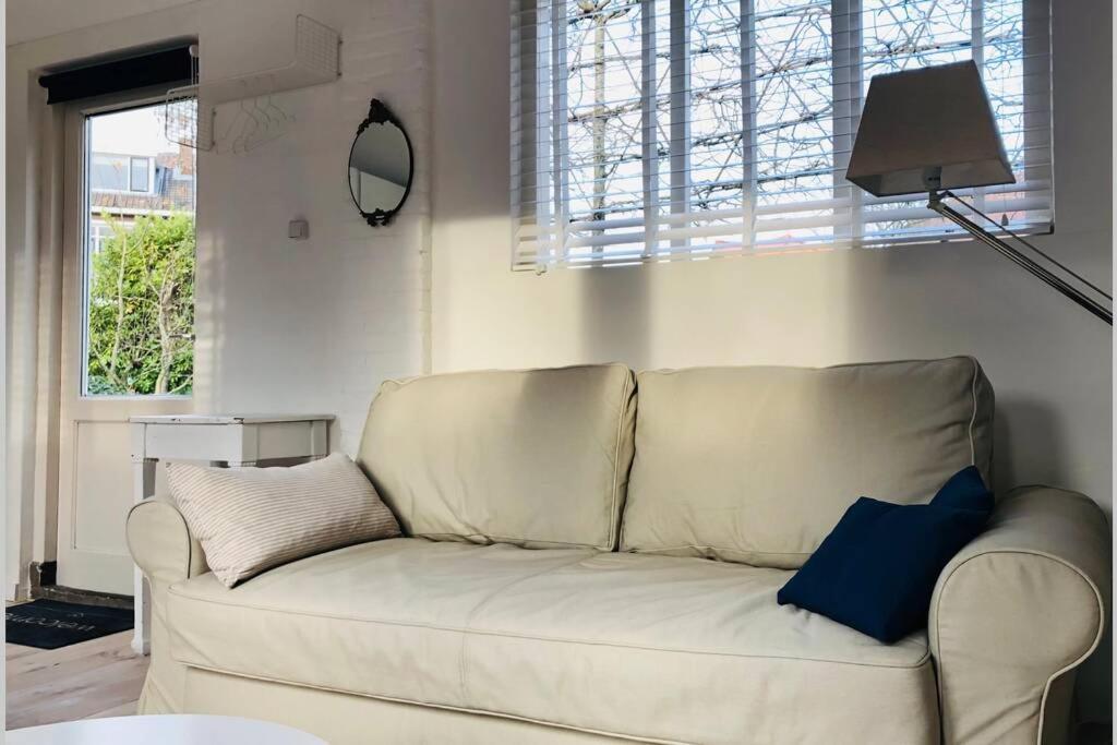 Tiny House In Tuin Van De Statige Villa Mariahof Dordrecht Eksteriør billede
