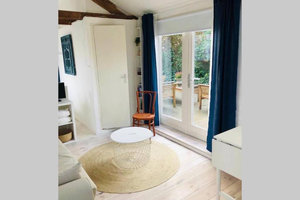 Tiny House In Tuin Van De Statige Villa Mariahof Dordrecht Eksteriør billede